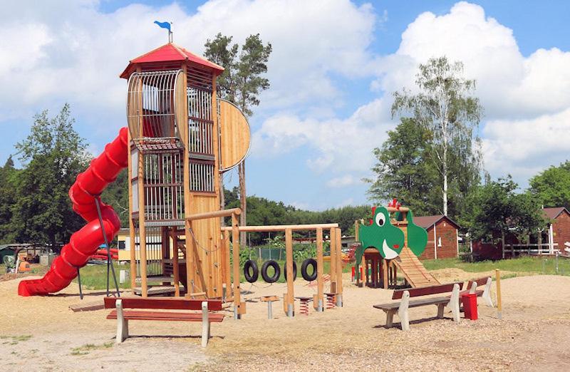 Ferien-& Erlebnispark Ploetzky Schönebeck Buitenkant foto