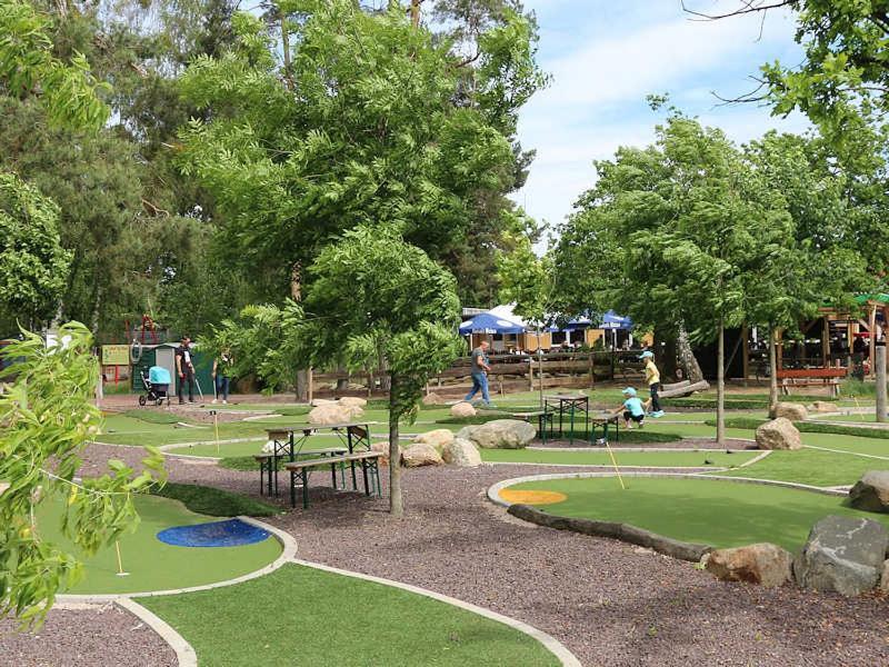 Ferien-& Erlebnispark Ploetzky Schönebeck Buitenkant foto
